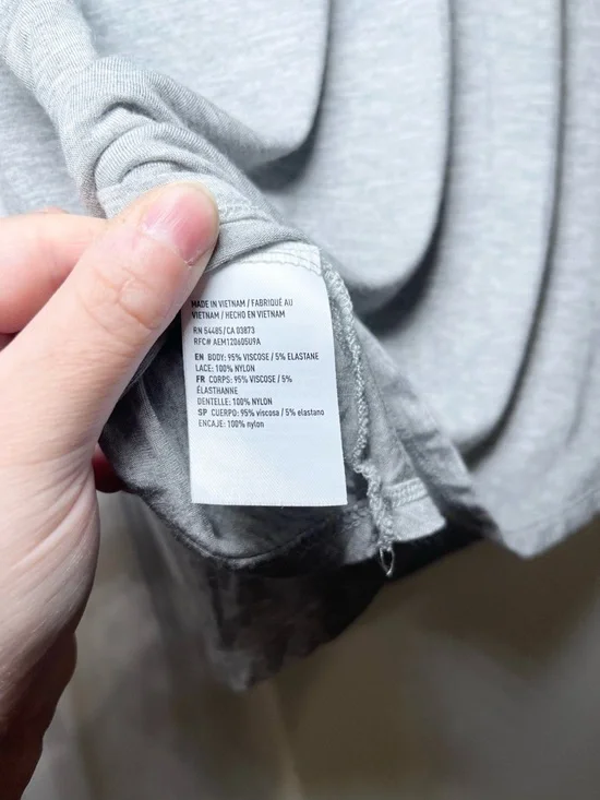 American Eagle Women's Gray Soft & Sexy V-Neck Long Sleeve Top Size Medium - Picture 7 of 12